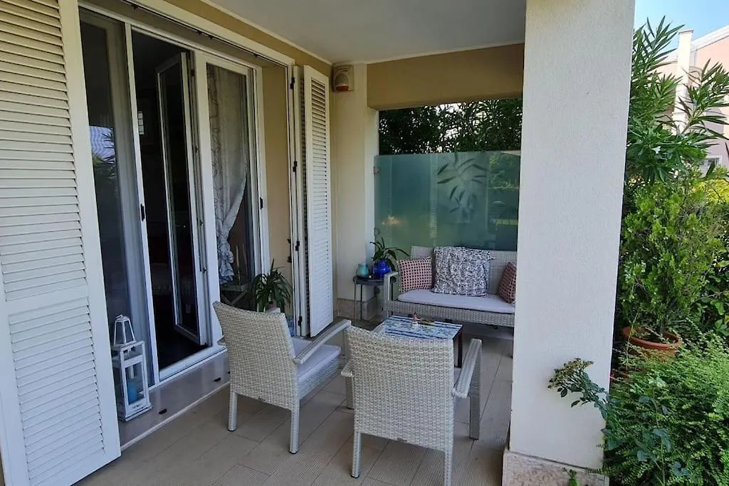 Ferienwohnung Flat Front Lake With Swimming Pool, Ground Floor Peschiera del Garda