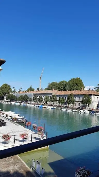 Apartment Ferienwohnung Flat Front Lake With Swimming Pool, Ground Floor Peschiera del Garda