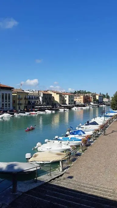 Apartamento Flat Front Lake With Swimming Pool, Ground Floor Peschiera del Garda 0*,