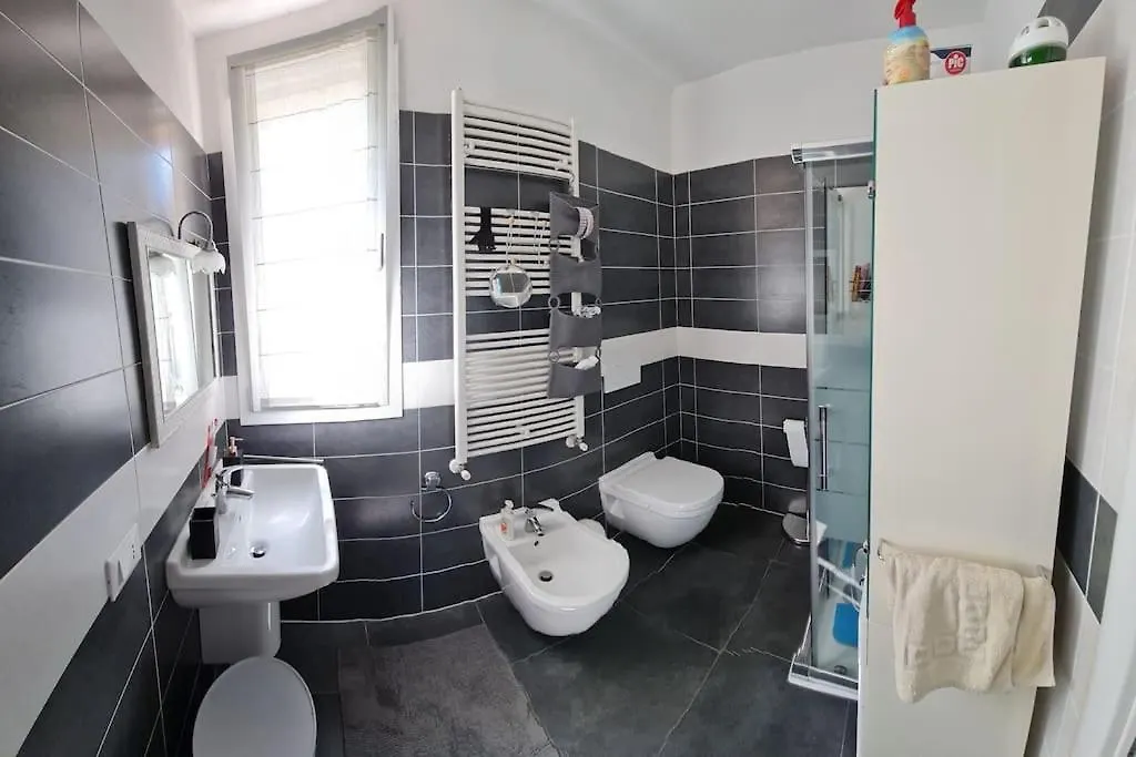 Apartamento Flat Front Lake With Swimming Pool, Ground Floor Peschiera del Garda