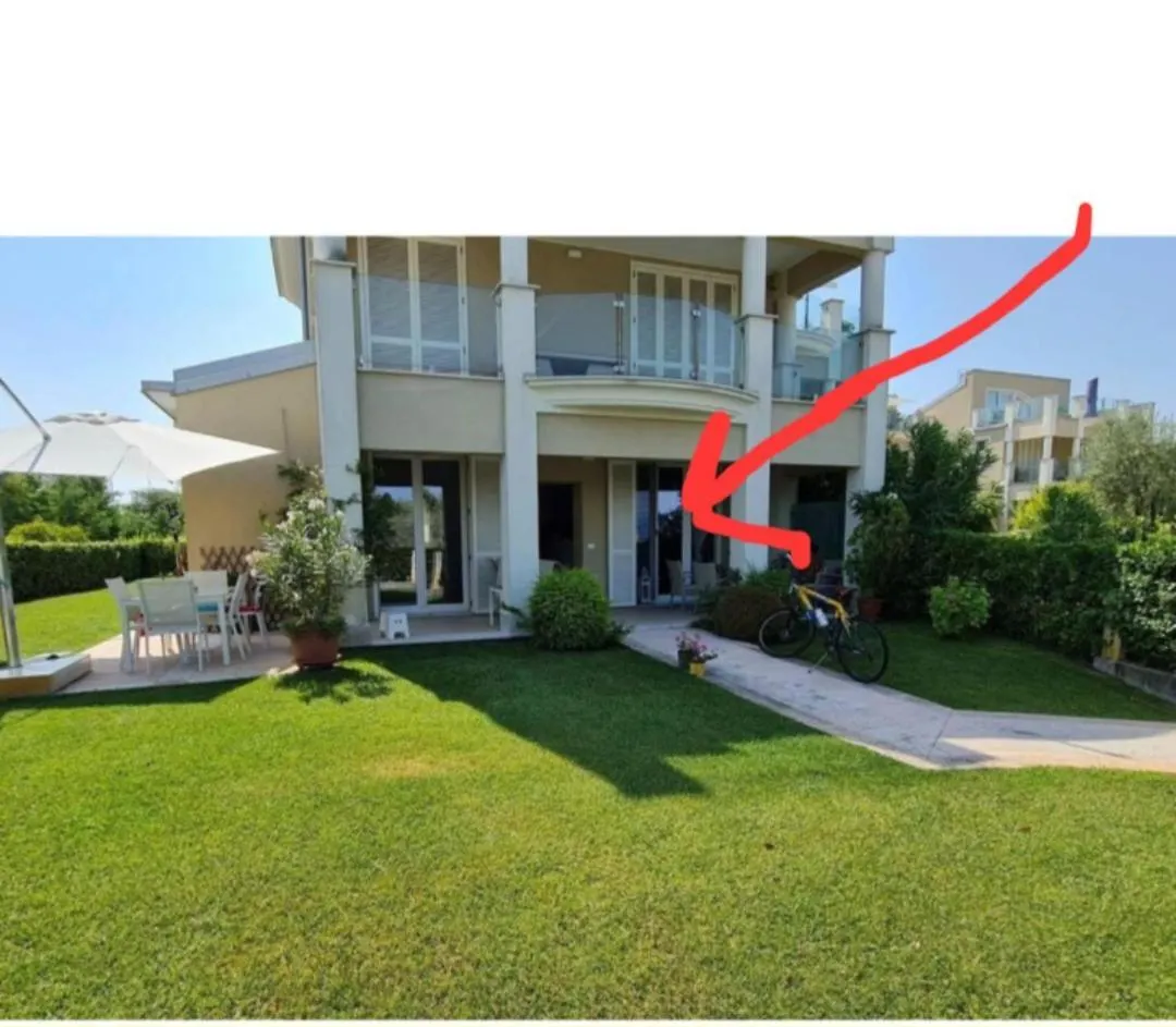 Ferienwohnung Flat Front Lake With Swimming Pool, Ground Floor Peschiera del Garda Apartment